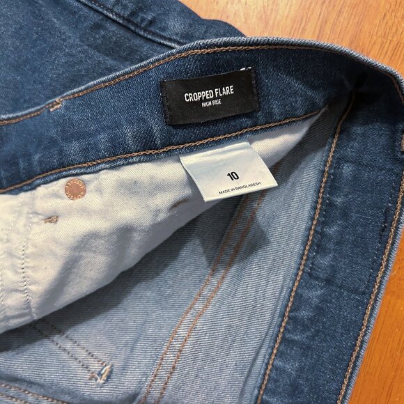 Gap - Blue Jeans, Kick-Flare, Cropped with Rough Hem - Picture 4 of 5